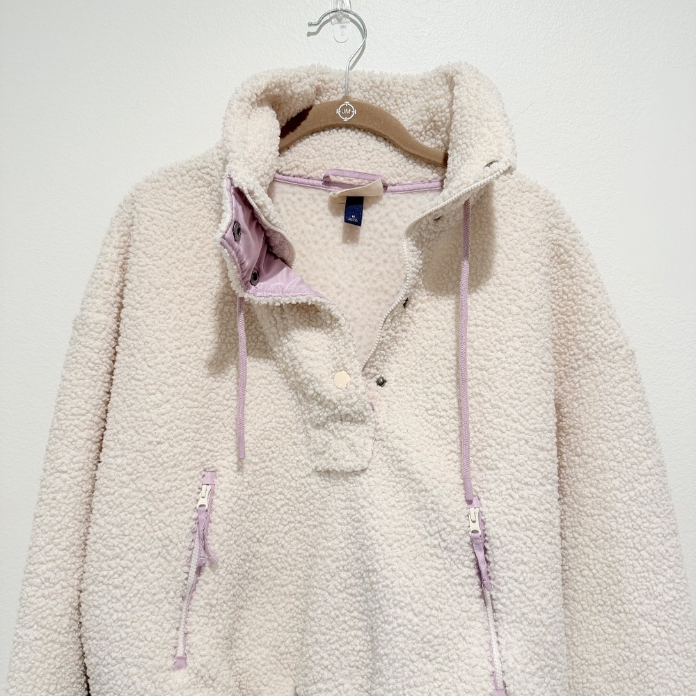 Universal Thread Sherpa Pullover Size Medium - image 4